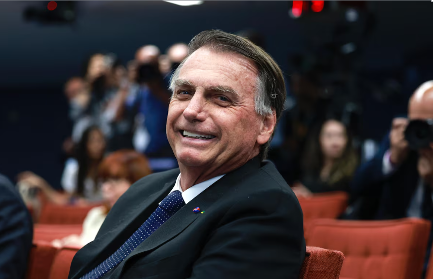 Bolsonaro é ex-presidente que mais custa aos cofres públicos