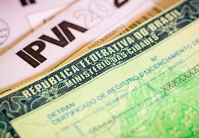 Boleto do IPVA da placa com final 3 deve ser pago até esta terça-feira (31) para garantir desconto de 10%