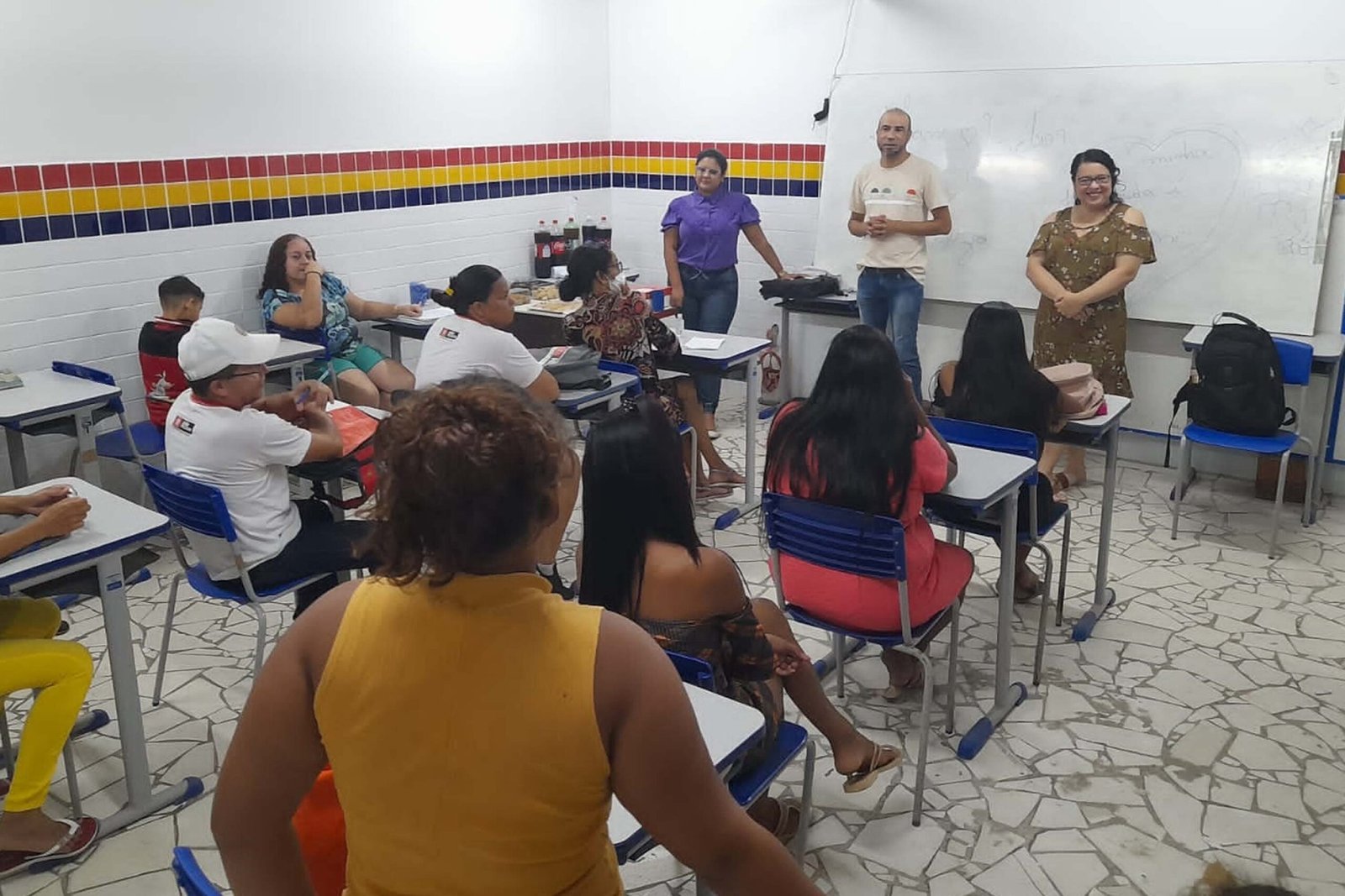Projeto Escola de Gente Grande transforma a educação de jovens e adultos em João Pessoa