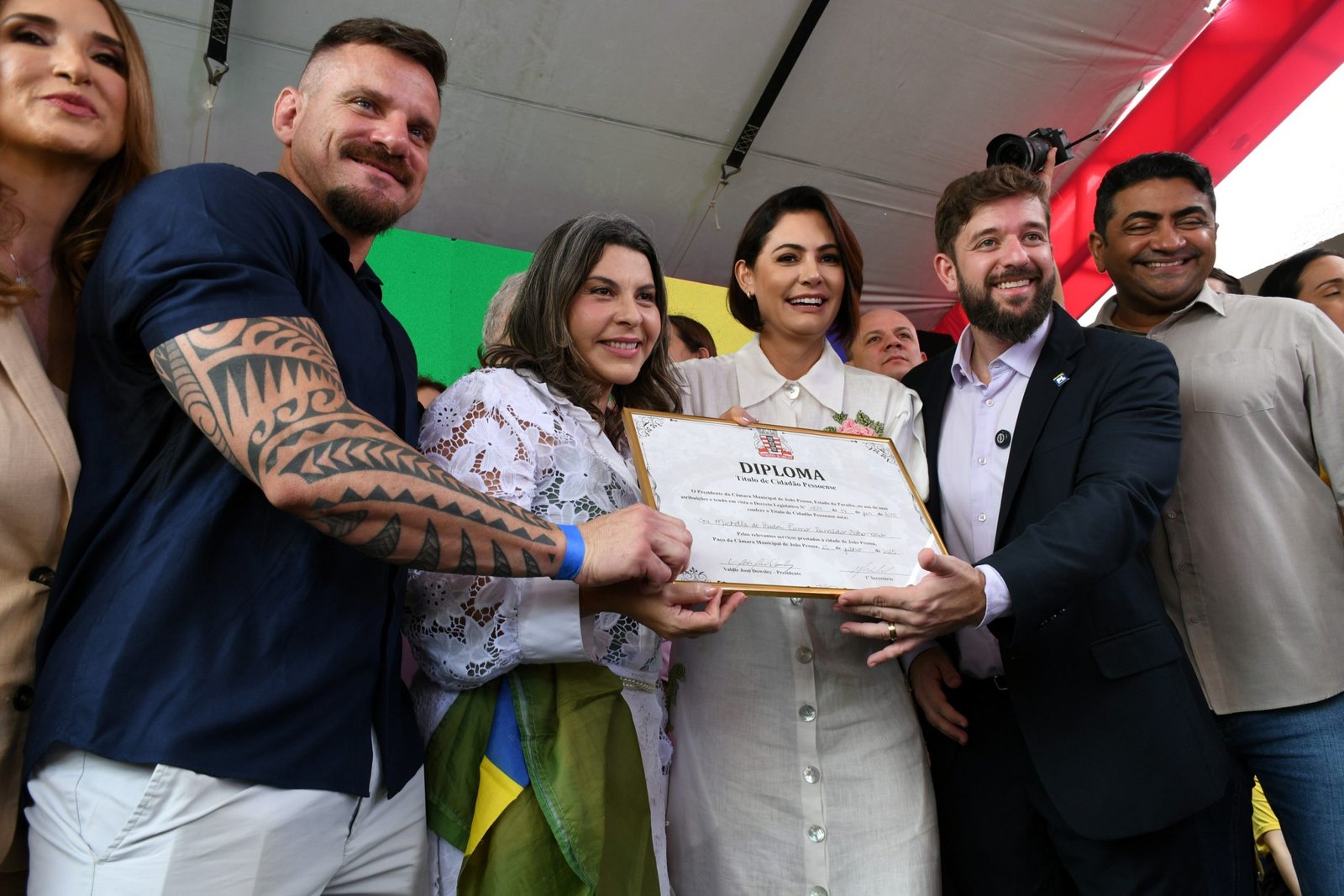 Michelle Bolsonaro recebe cidadania pessoense
