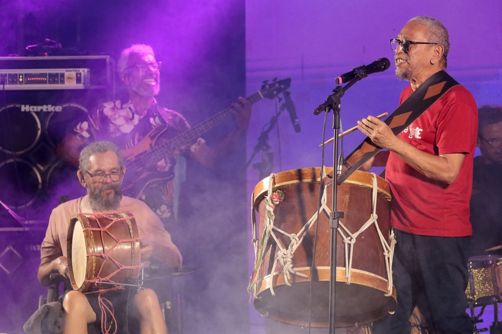 Jaguaribe Carne lança álbum “Isabel, Sete Cirandas Negras e Um Apito” com show gratuito em João Pessoa