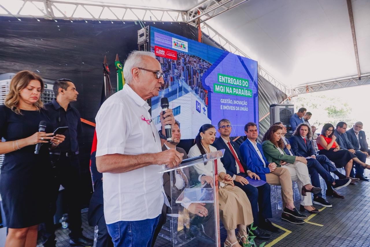 1-10 Cícero Lucena prioriza combate ao câncer e cede imóvel que Prefeitura recebeu da União ao Hospital Napoleão Laureano