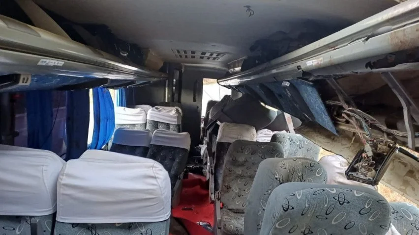 1-2 Acidente com ônibus em Pernambuco deixa ao menos 16 mortos