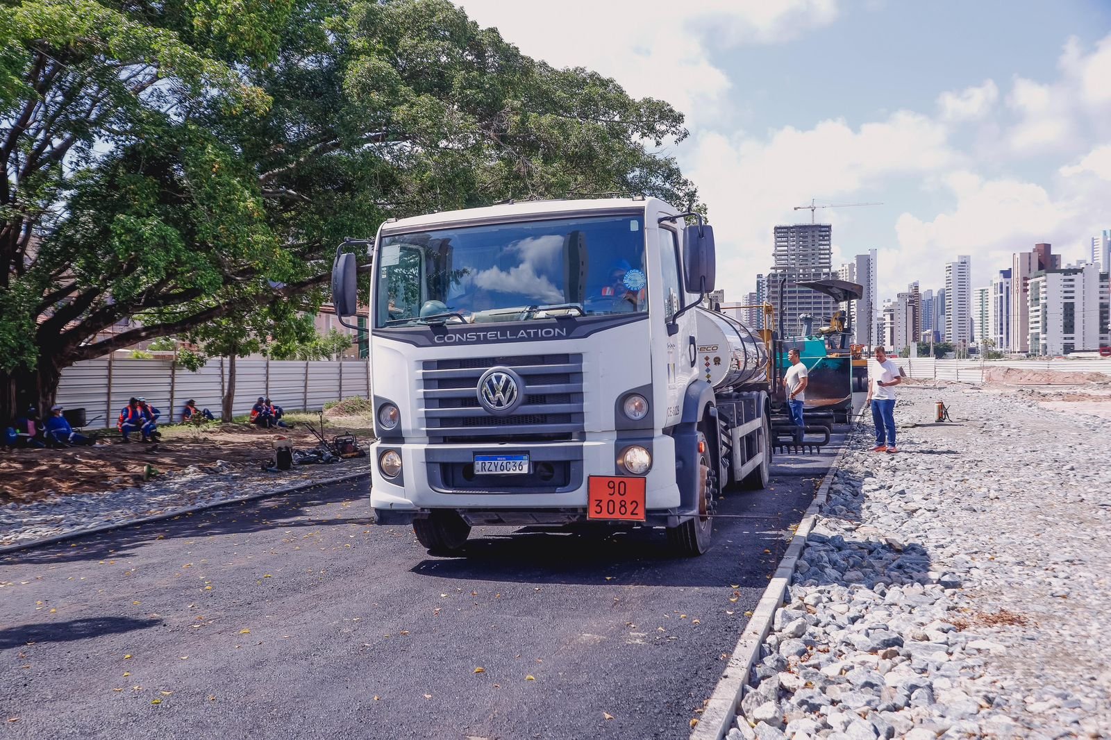 IMG-20251003-WA0132 Cícero Lucena projeta entrega da primeira etapa do Parque da Cidade para março, com ligação para a BR-230, estacionamento e 500 árvores
