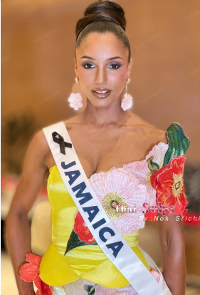 2-4 Miss Universo 2025: Jamaicana sofre grave queda no palco e é hospitalizada; veja o vídeo