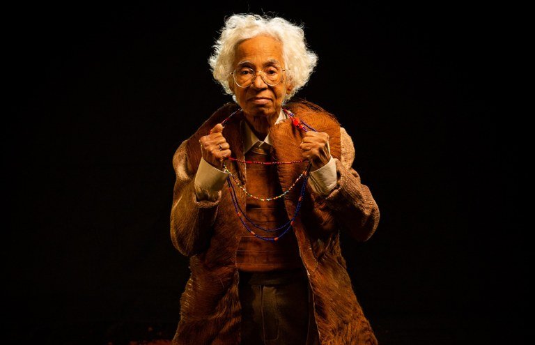 catia-de-franca-divulgacao Programa Espaço Cultural tem parte 1 do Tributo à Consciência Negra