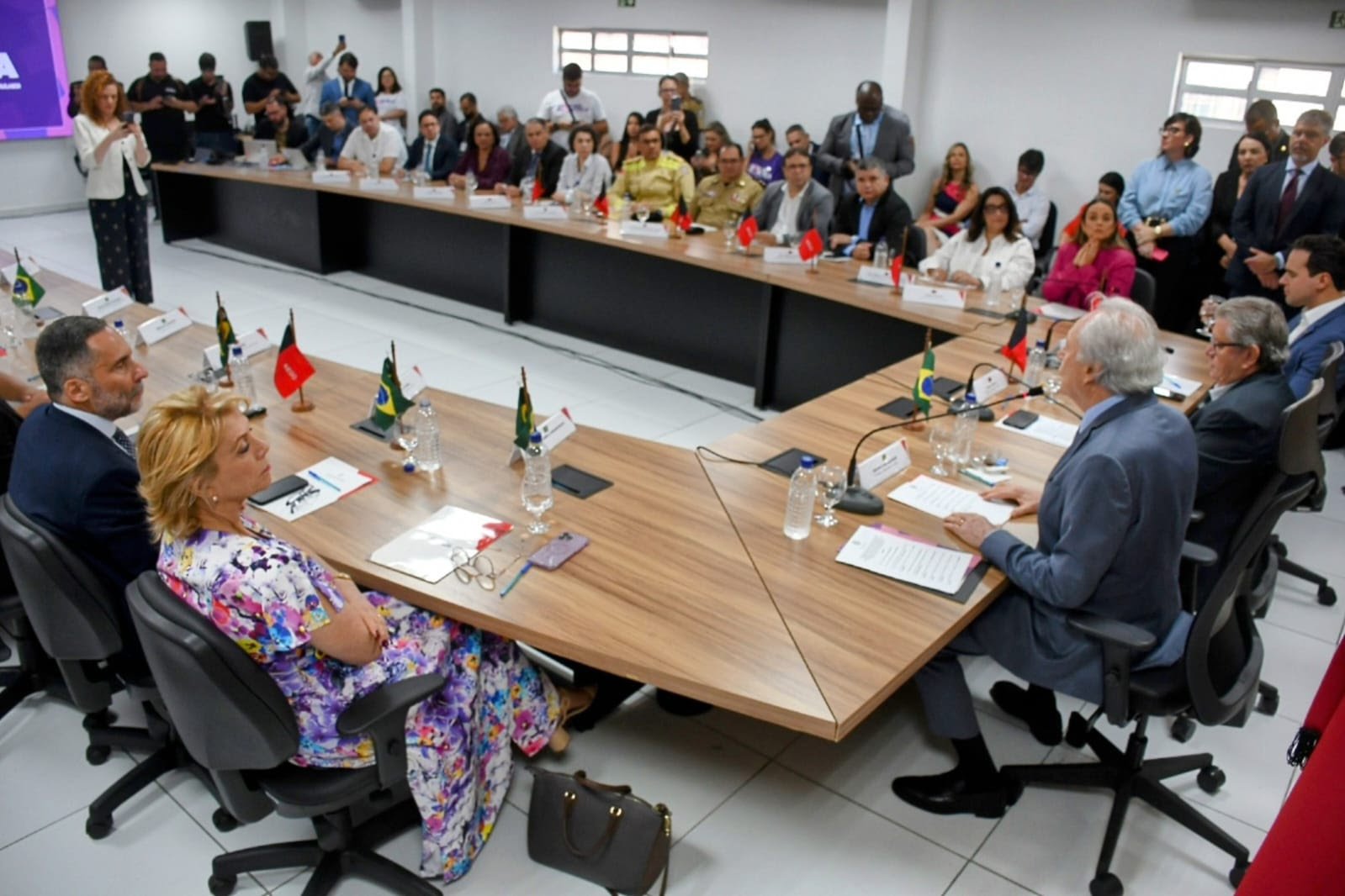 03 João Azevêdo e ministro Ricardo Lewandowski entregam equipamentos para as Forças de Segurança e destacam importância de integração de ações