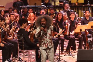 1-46-300x200 Concerto do Prima com Chico César lota Centro de Convenções; governador vibra na plateia e destaca importância do projeto para crianças e adolescentes