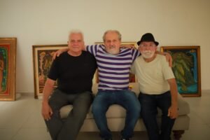 2-5-300x200 Exposição inédita de Flávio Tavares estreia nesta quinta-feira com 57 obras do pintor na Casa MGA