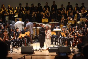 7-300x200 Concerto do Prima com Chico César lota Centro de Convenções; governador vibra na plateia e destaca importância do projeto para crianças e adolescentes