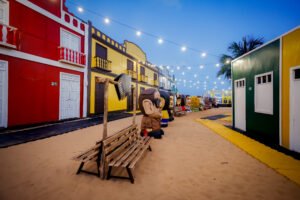 2-1-300x200 Cícero Lucena prestigia primeira noite do Forró Verão e destaca sucesso de público e ampliação do festival; confira programação