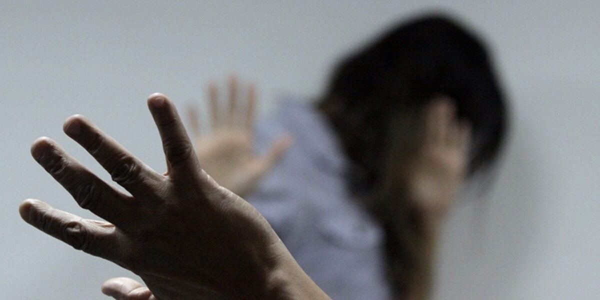 Adolescente de 16 anos é vítima de violência sexual após aceitar carona de amigo da família na PB Adolescente de 16 anos é vítima de violência sexual após aceitar carona de amigo da família na PB