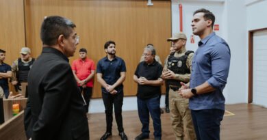Lucas Ribeiro acompanha monitoramento das forças de segurança e participa da abertura do carnaval de Patos