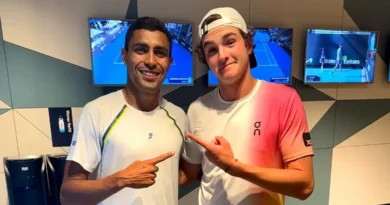 Duelo entre João Fonseca e Thiago Monteiro agita noite do Rio Open