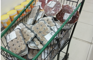 001-300x195 MP-Procon fiscaliza supermercado e produtos impróprios para o consumo são apreendidos