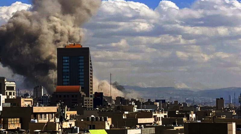 Ataques dos EUA e de Israel mataram 555 no Irã, diz Crescente Vermelho