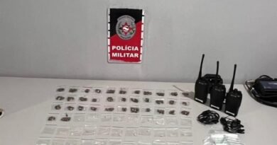 Polícia Militar prende trio suspeito de tráfico de drogas na cidade de Santa Rita