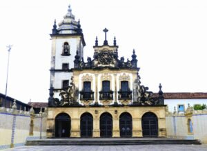 igreja-sao-francisco-secom-jp-300x219 Prefeitura monta força-tarefa e investe para apresentar João Pessoa como melhor destino turístico do Brasil