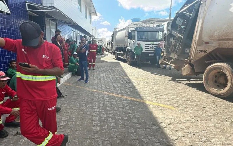 Justiça manda recolher caminhões da coleta de lixo em João Pessoa