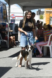 menina-com-cao-secom-pb-200x300 Governo da Paraíba realiza 680 procedimentos e atende 221 animais durante ação do Dia Nacional dos Animais em Patos