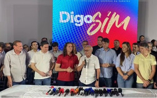 Cícero Lucena: “Digo sim à candidatura ao governo”