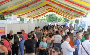 002-300x185 Governador Lucas Ribeiro e ministro Guilherme Boulos abrem feira da cidadania e garantem acesso a direitos pela população