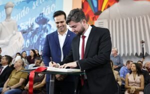 4-300x189 Governador Lucas Ribeiro empossa novos secretários e destaca compromisso com ritmo de entregas à população da Paraíba 