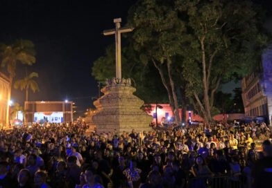 ‘Paixão de Cristo – Ele vive’ se despede sob fortes aplausos de um público emocionado que lotou o Centro Histórico de João Pessoa