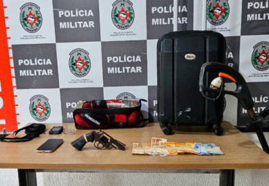 PM recupera veículo roubado e prende dupla suspeita na zona sul de João Pessoa