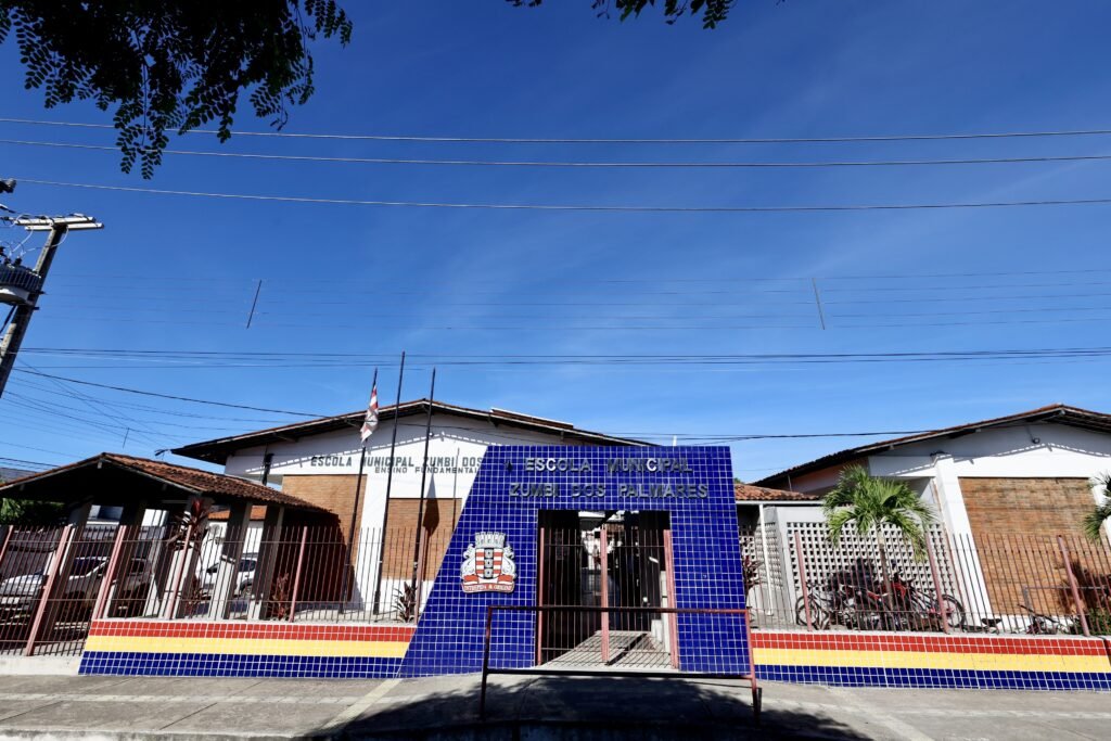  Mangabeira completa 43 anos com avanços em infraestrutura, segurança, educação e saúde