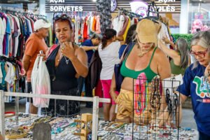 feira-movel-secom-jp-300x200 Turistas e pessoenses se encantam com variedade de produtos na Feira Móvel, no Busto de Tamandaré