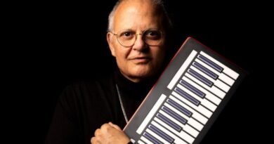 Guilherme Arantes celebra 50 anos de carreira nesta sexta 10 de abril no Teatro Pedra do Reino