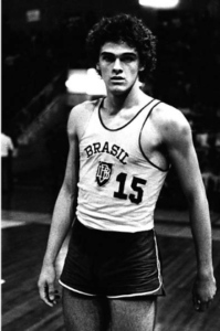 oscar-4-199x300 Morre, aos 68 anos, Oscar Schmidt, o maior cestinha do basquete brasileiro; reveja fotos