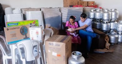 Leo Bezerra inicia distribuição de equipamentos domésticos para famílias afetadas pelas chuvas em João Pessoa