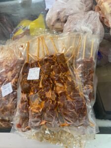 4-225x300 Fiscalização do Procon-JP apreende mais de 300 espetinhos de carne em padaria
