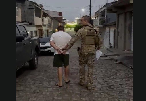 Operação Identidade Oculta: Polícia Civil prende investigados e bloqueia R$ 33 milhões do crime organizado; veja vídeos Operação Identidade Oculta: Polícia Civil prende investigados e bloqueia R$ 33 milhões do crime organizado; veja vídeos