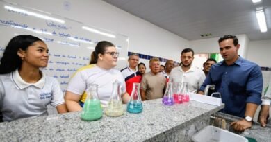Lucas Ribeiro entrega complexo educacional de R$ 18 milhões e autoriza licitação de estrada em Alagoa Grande