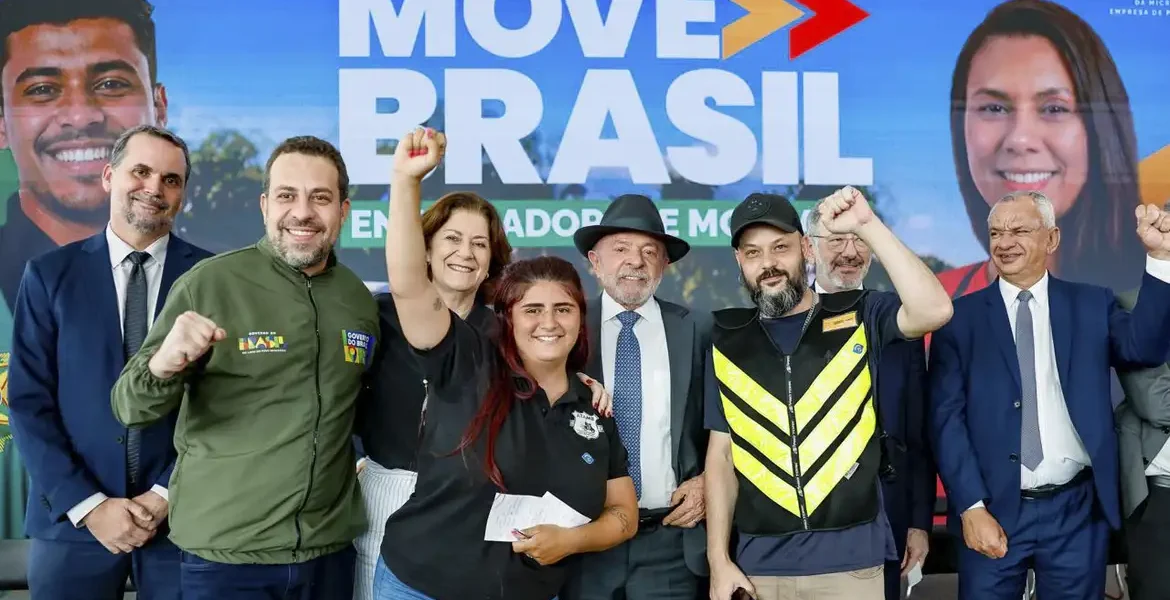 Governo Federal amplia crédito para motociclistas de aplicativos; saiba como se habilitar Governo Federal amplia crédito para motociclistas de aplicativos; saiba como se habilitar