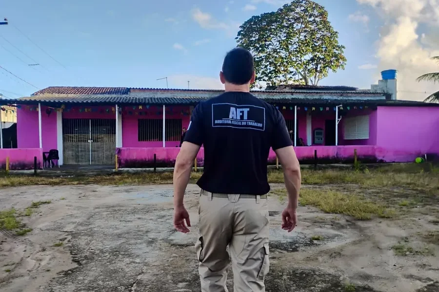 Operação contra tráfico de pessoas resgata 18 mulheres na Paraíba Operação contra tráfico de pessoas resgata 18 mulheres na Paraíba