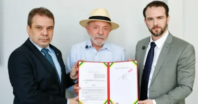 Lula assina decreto que prevê bloqueio de recursos de bets ilegais