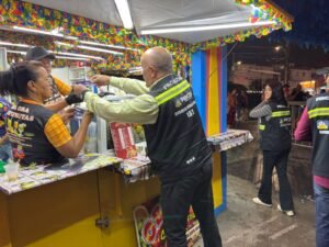 2-7-300x225 Procon-CG intensifica ações de fiscalização e orientação aos consumidores nos primeiros dias d’O Maior São João do Mundo