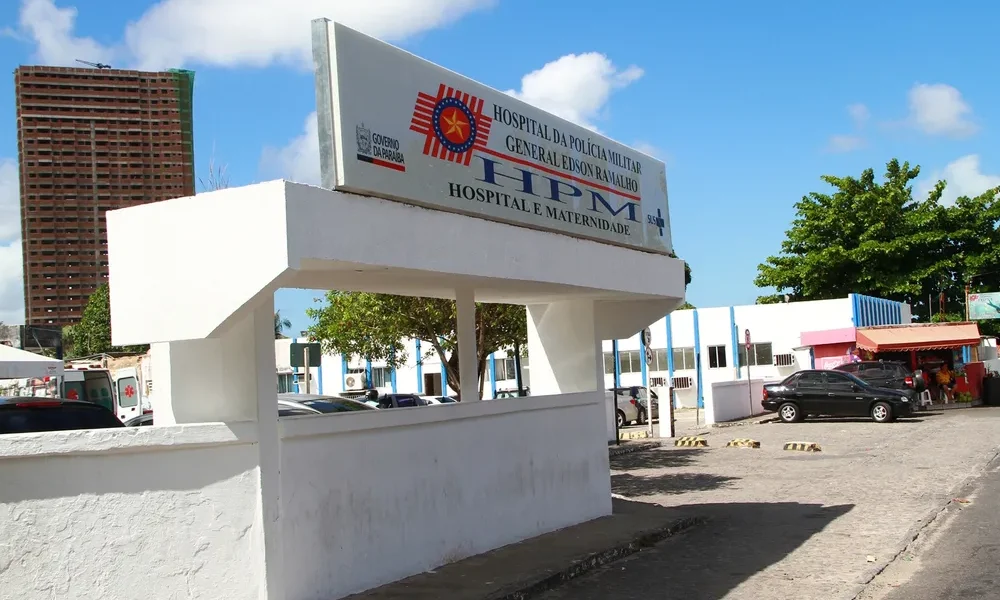 Mulher é deixada sem vida no Hospital Edson Ramalho com sinais de espancamento, em João Pessoa
