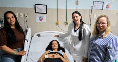 Jovem que utilizou caneta emagrecedora irregular recebe alta do Hospital Edson Ramalho