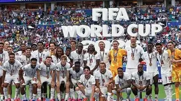 Inglaterra vence França por 6 a 4 no melhor jogo da Copa e fica com o terceiro lugar; Mbappé faz história