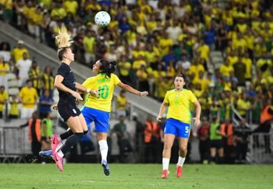 Senado aprova prêmio de R$ 500 mil para pioneiras do futebol feminino e amplia ações de valorização das mulheres no esporte Senado aprova prêmio de R$ 500 mil para pioneiras do futebol feminino e amplia ações de valorização das mulheres no esporte