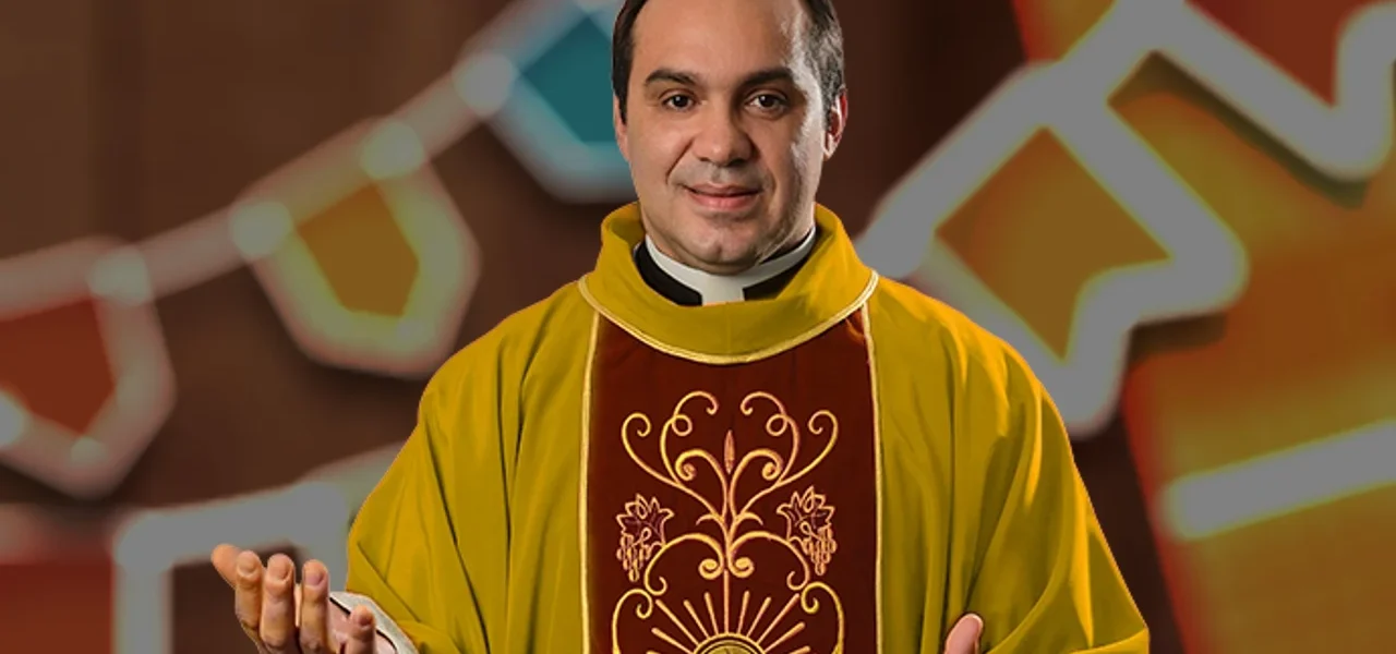 Padre Nilson Nunes abre programação musical da Festa das Neves Padre Nilson Nunes abre programação musical da Festa das Neves