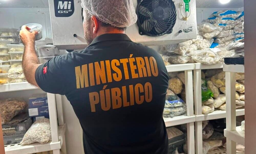 MP-Procon interdita um restaurante e reinterdita outros dois durante operação em Bananeiras