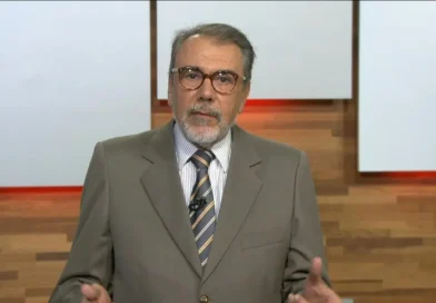 Morre o jornalista Carlos Monforte, 1º apresentador do Bom Dia, Brasil, aos 77 anos
