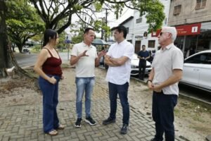 1-7-300x200 Leo Bezerra anuncia novas praças nos Ipês e Cruz das Armas e revitalização de residencial no Padre Zé