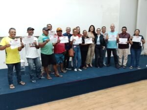 2-300x225 Prefeitura de JP entrega autorizações a comerciantes informais aprovados em edital para atuar na Orla
